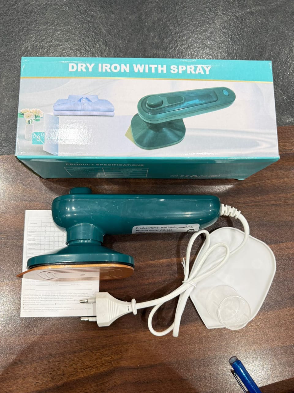 Compact Travel Dry Iron With Spray – Lightweight & Powerful